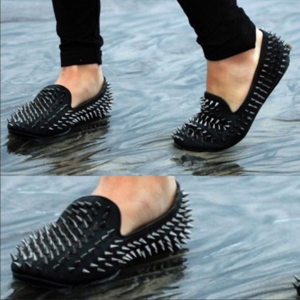 UNIF Hellraiser black & silver spiked leather flat